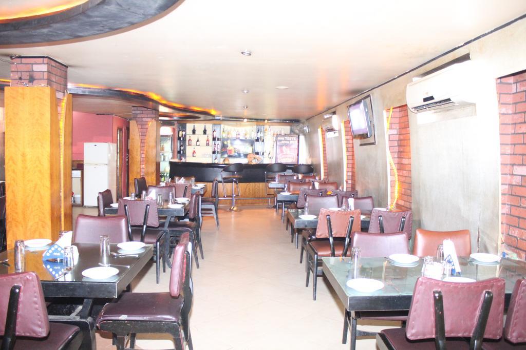 Hotel Bengal International Siliguri Extérieur photo